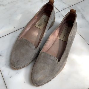 Beige flat espadrilles made in spain